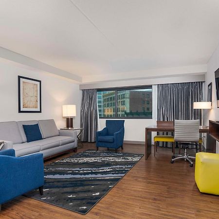 Embassy Suites By Hilton Indianapolis Downtown Exteriör bild